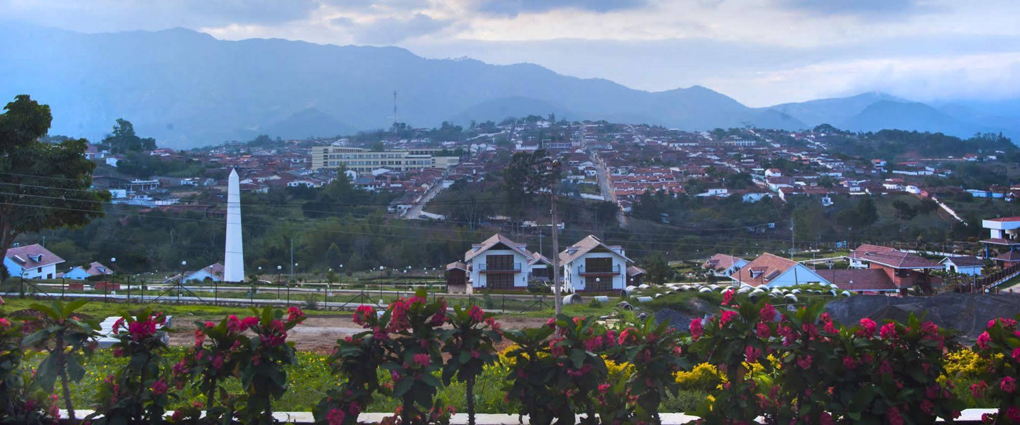 Vila Chalets Suizos Zapatoca Exteriér fotografie